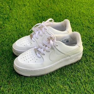 Nike AF1 Air Force 1’s Women Sage Low
